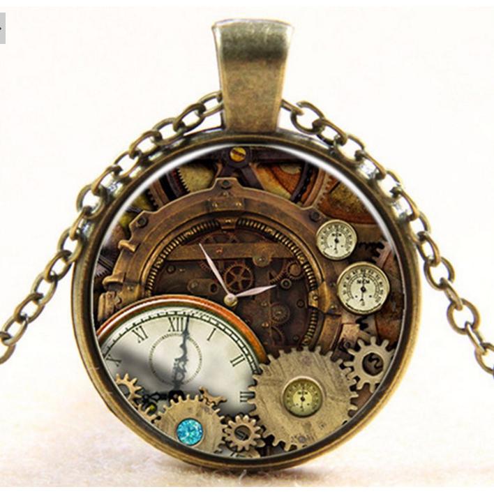 Time Warp CompassJewelryLuna Daze