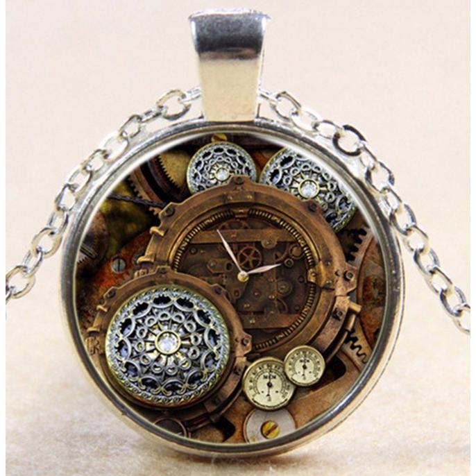 Time Warp CompassJewelryLuna Daze