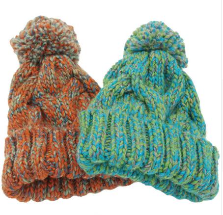 Knitted PomPom BeanieAccessoriesLuna Daze