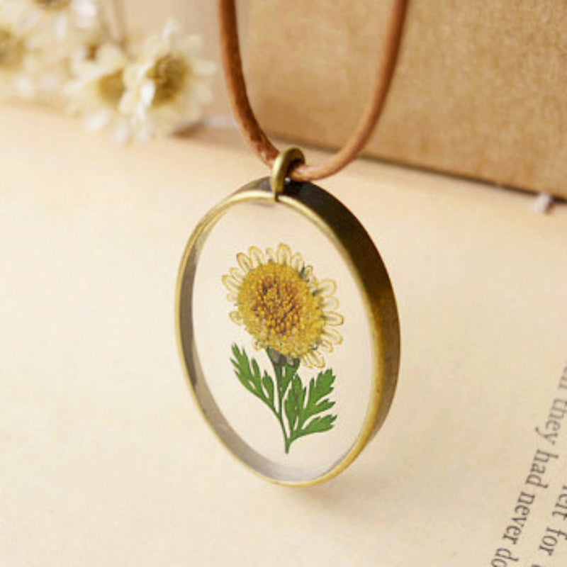 Dried Sunflower NecklaceJewelryLuna Daze