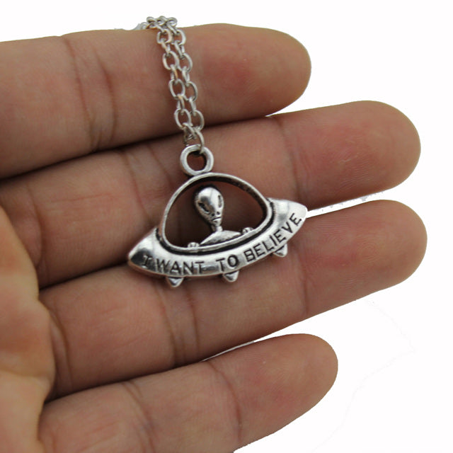 I Want To Believe NecklaceJewelryLuna Daze