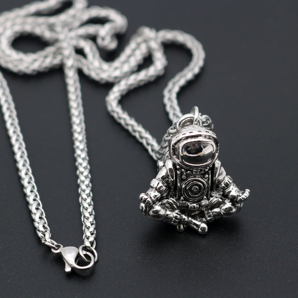 Astronaut Necklace 